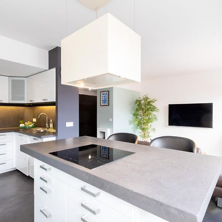 Hypercentre: Apartment Near Station With Parking Лілль Екстер'єр фото
